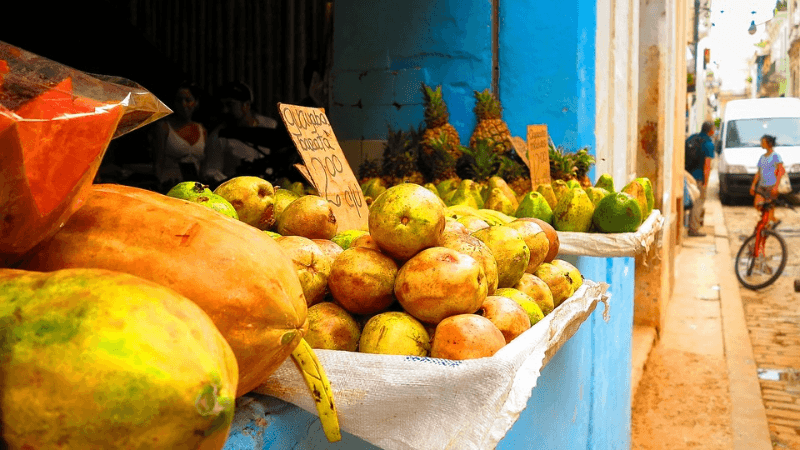 Marchand de fruits à Cuba - Max Pixel